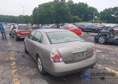 2002 Nissan Altima 2.5 Sl из США, поврежденный, VIN 1N4AL11D92C294136